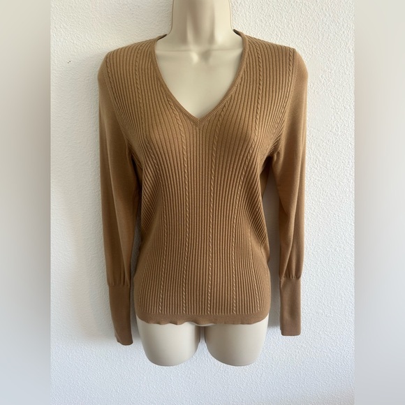 Corneau Et Filles Sz M Camel Brown V-Neck Sweater 100% Italian Merino Wool - Picture 4 of 13